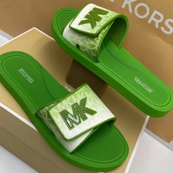 Michael Kors Green Slide Logo Sandals Palmer Ombré Signature
Jungle Green 
NWT - Picture 11 of 16